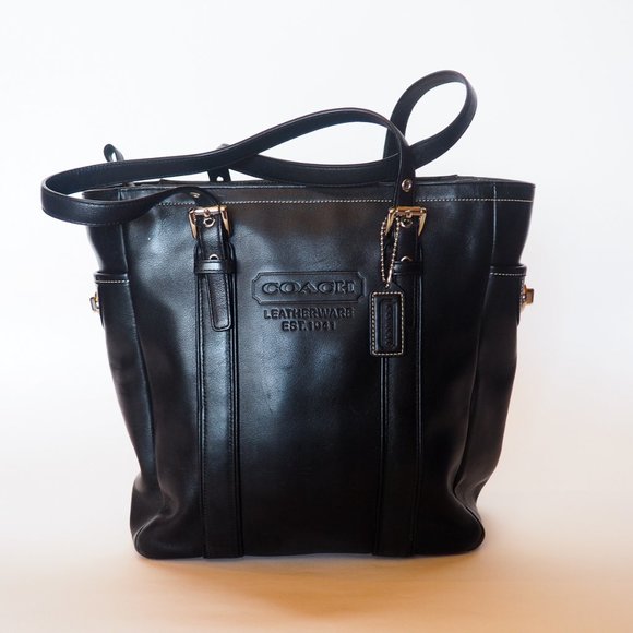 Coach Handbags - Coach Black Leather Shoulder Bag